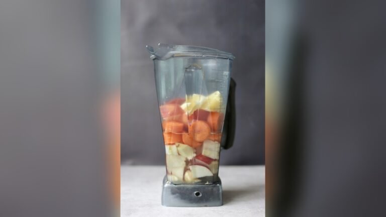 Can I Make Juice in a Blender
